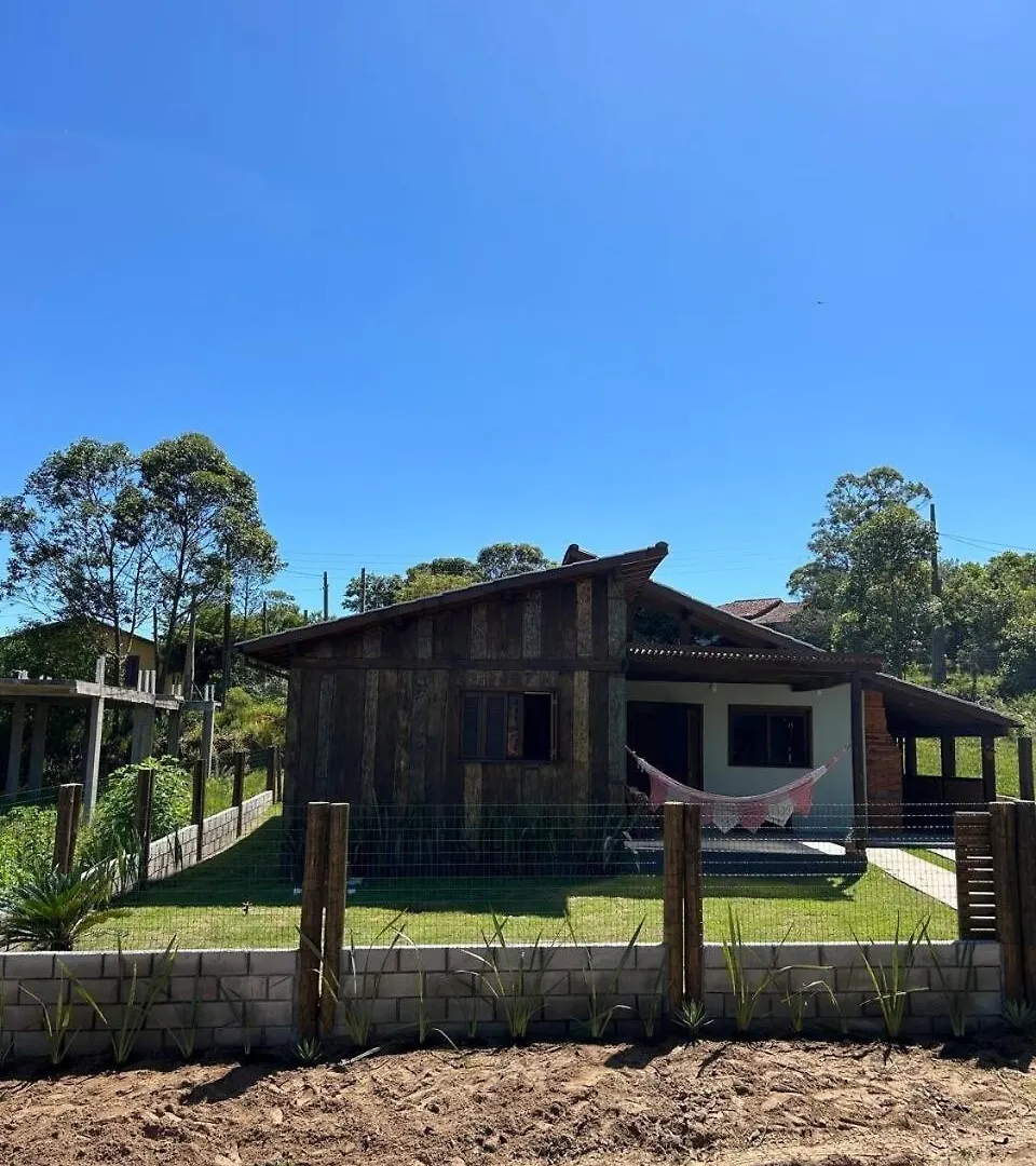 Casa Hortela No Rosa Com Churrasqueira Imbituba  Feriehus Imbituba (Santa Catarina)
